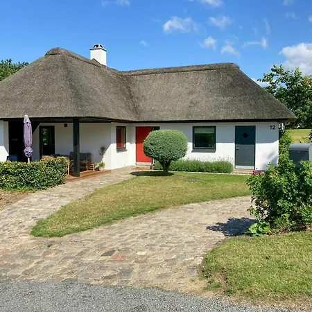 Thatched With Sea Views In Baring Ege 度假居 Asperup